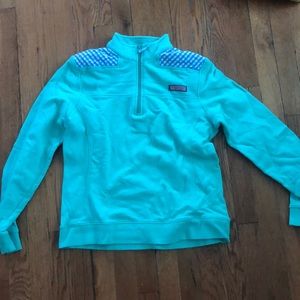 Vineyard vines sweatshirt